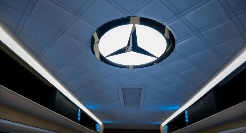 Mercedes-Benz star — Transfero fleet detail
